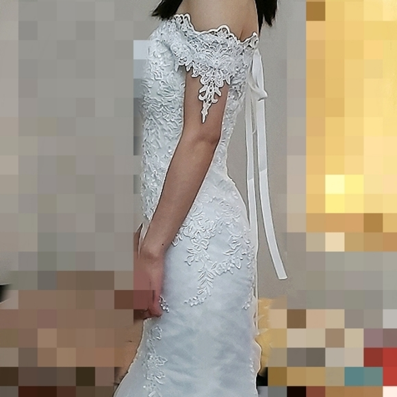 Brand NEW Wedding dress, with tags!!! - Picture 11 of 11